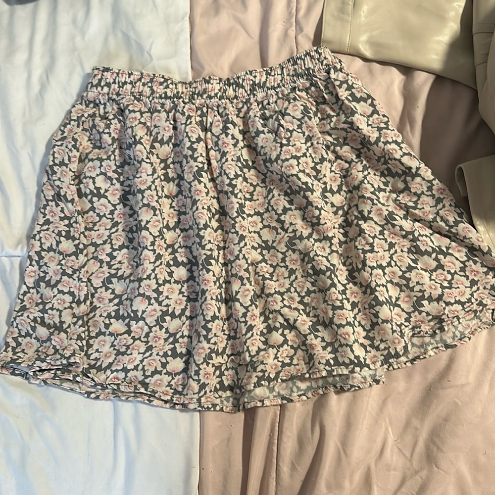 Skirt new size Medium